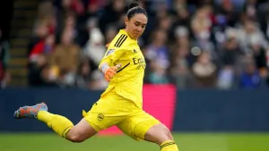 Goalkeeper Manuela Zinsberger to extend Arsenal stay