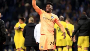 Inter Milan survive late scare to reach Champions League quarter-finals