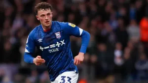 Ipswich keep up promotion push with easy win over Accrington