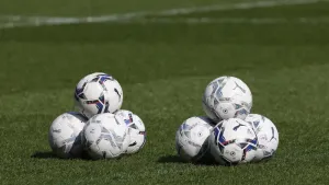 Josh Kelly double the difference as Solihull Moors sink struggling Scunthorpe