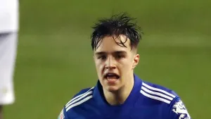 Leaders Leyton Orient are held by Swindon