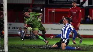 Lee Gregory salvages late point for Sheffield Wednesday away to Cheltenham