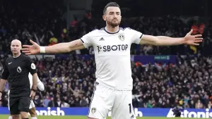 Leeds in bottom three despite fighting back to draw with Brighton