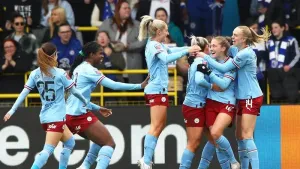 Manchester City hand Chelsea rare defeat to draw level with United at the top