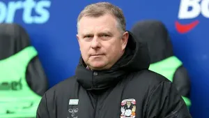 Mark Robins frustrated with treatment of Viktor Gyokeres in draw against Hull