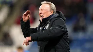 Neil Warnock: If Huddersfield play like that we will give teams a hard game