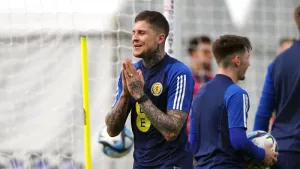 ‘Scary’ pneumonia battle left me struggling to breathe – Lyndon Dykes