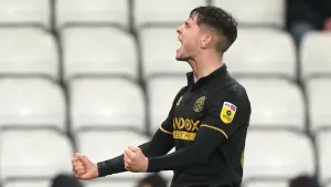 Sheffield United keep up promotion push with comeback win at Sunderland