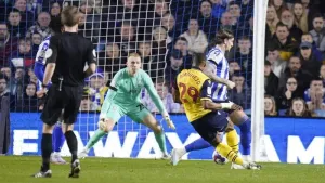 Sheffield Wednesday extend unbeaten run but Bolton earn point