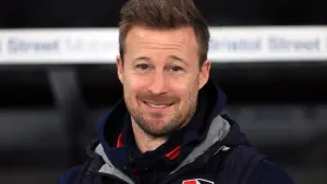 Wade Elliott plans ‘pretty boring’ night to celebrate rare Cheltenham win