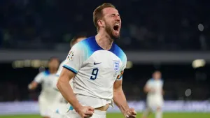 Wayne Rooney expects Harry Kane to set England goal record ‘well into the 70s’