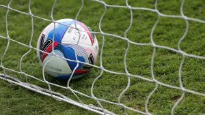 Ayr see off Raith to move into play-off places