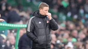 Barry Robson frustrated by Graeme Shinnie dismissal in win over St Johnstone