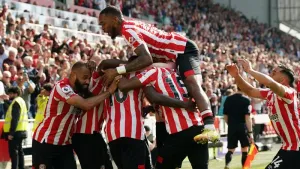 Brentford strike back with late goals to beat struggling Nottingham Forest