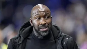 Darren Moore – Sheffield Wednesday need to start taking chances