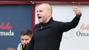 Defiant Robbie Neilson backs Hearts to ride out current slump and secure third