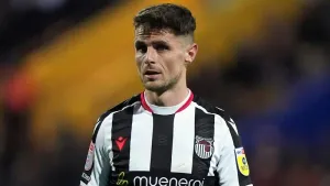 Grimsby moving up with comfortable win against Crewe