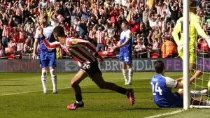 Iliman Ndiaye’s early goal keeps Sheffield United on course for promotion