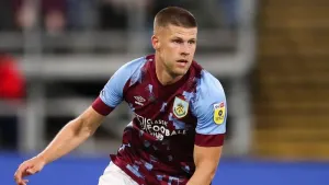 Johann Berg Gudmundsson bags brace as Burnley close in on Championship title