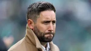 Lee Johnson ignoring negativity and targeting third place for Hibernian