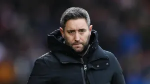 Lee Johnson rallies Hibernian for big push before Premiership split