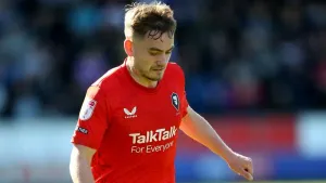 Luke Bolton winner at Carlisle leaves Salford on course for play-off place