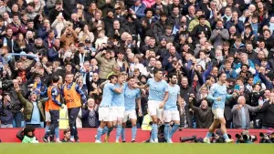 Manchester City cruise to victory over Liverpool to stay in the hunt
