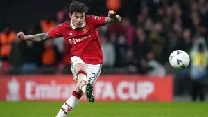 Manchester United reach FA Cup final after penalty shoot-out win over Brighton