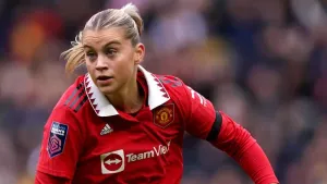 Marc Skinner plays down concern over Alessia Russo’s expiring contract