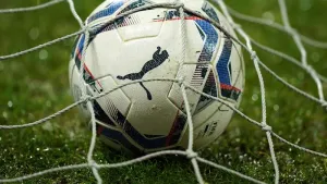 Morton’s Grant Gillespie adds to the woes of his former club