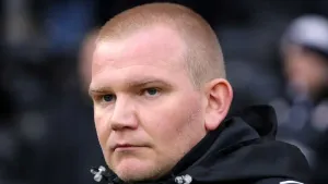 Pete Wild rues missed chances as Barrow’s play-off hopes sink with Grimsby loss