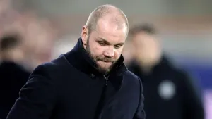 Robbie Neilson booed by fans as Hearts suffer fifth straight defeat to St Mirren