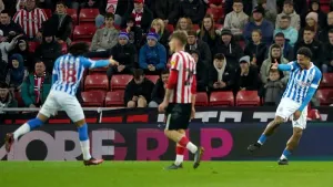Sunderland play-off bid dented as Huddersfield battle back for valuable point