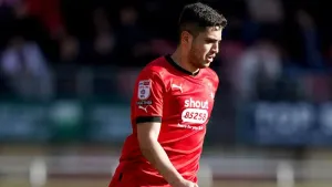 Ten-man Leyton Orient hit back to beat Mansfield