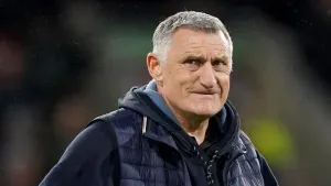 Tony Mowbray hails impact of Sunderland pair Luke O’Nien and Dennis Cirkin