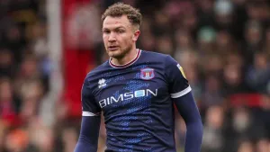 Ben Barclay heads Carlisle into League Two play-off final