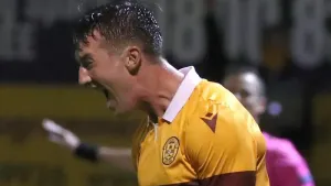 Bradford’s automatic promotion hopes ended by defeat at Crewe