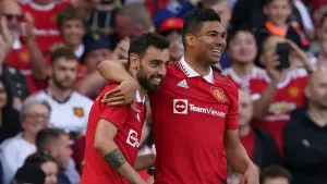 Bruno Fernandes nets Man Utd winner in comeback against Fulham to clinch third