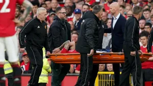 Erik ten Hag fears Antony suffered ‘serious’ injury in big win over Chelsea