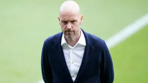 Erik ten Hag talks up Man Utd’s defending as David de Gea wins goalkeeper award