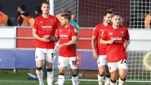 Matt Smith gives Salford slender advantage over Stockport