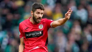 Stephen Robinson praises Ryan Flynn after St Mirren midfielder extends contract