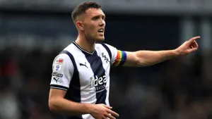 Burnley sign Republic of Ireland defender Dara O’Shea from West Brom
