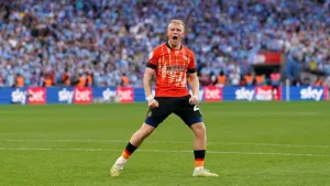 Matty Jones hails determination of Joe Taylor to rise to Premier League