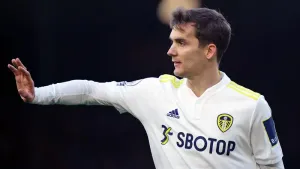 Leeds defender Diego Llorente returns to Roma on season-long loan