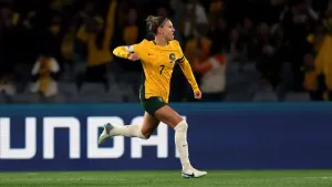 Steph Catley nets winner for Australia against Republic of Ireland