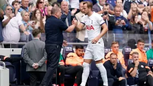 Ange Postecoglou aims dig at Bayern Munich over Harry Kane pursuit