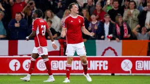 Chris Wood heads home late winner as Nottingham Forest see off Sheffield United