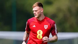 Joe Low makes victorious return to Bristol as Wycombe beat lacklustre Pirates