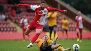 Kidderminster hold Woking on National League return